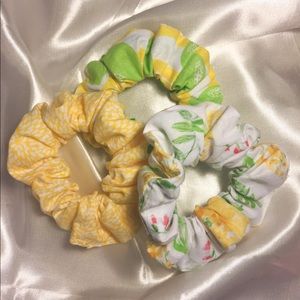 🌼Set of 3 Scrunchies🌼